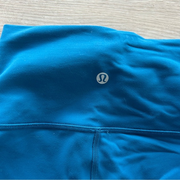 Lululemon Wunder Under Leggings - Picture 5 of 5
